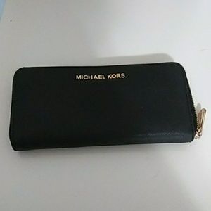 Michael Kors wallet